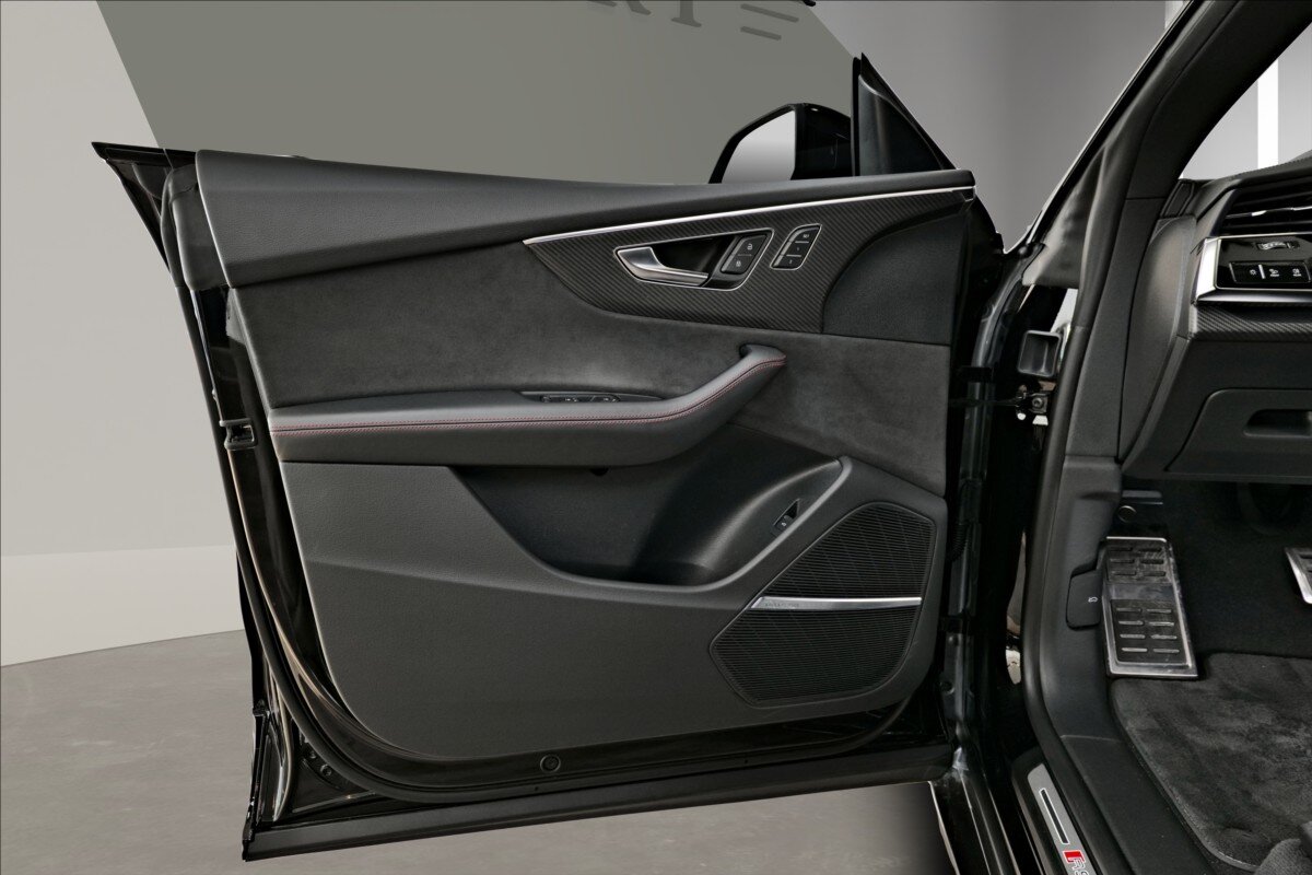 Audi RS Q8 SUV / Terénní 4,0 l 441 kw