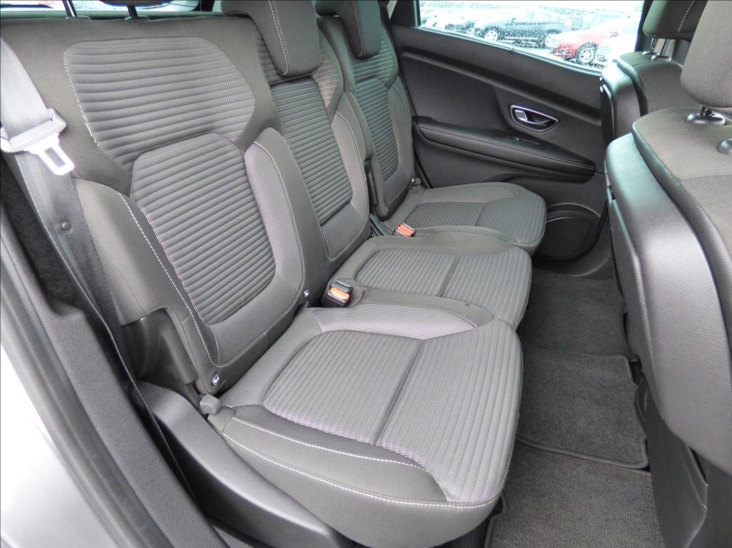 Renault Scénic MPV 1,5 l 81 kw