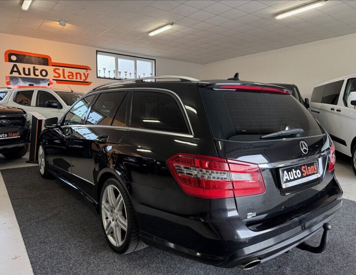 Mercedes-Benz Třídy E Kombi 2,1 l 100 kw