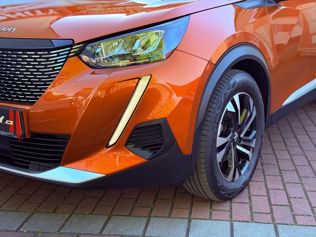Peugeot 2008 Hatchback 1,2 l 74 kw