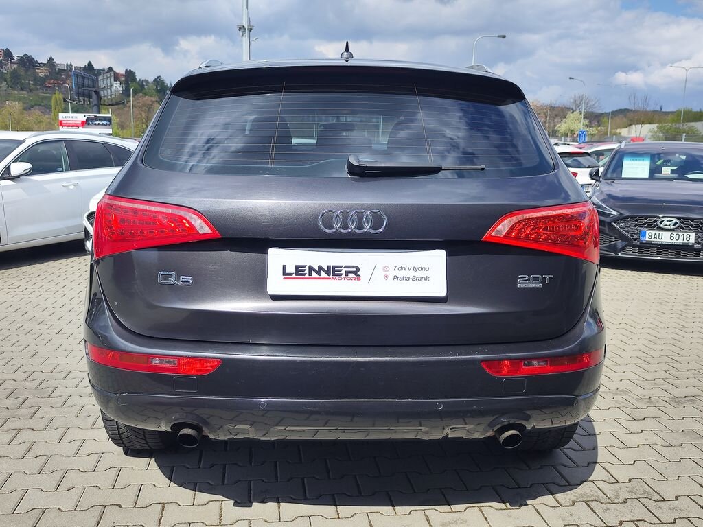 Audi Q5 SUV / Terénní 2,0 l 155 kw