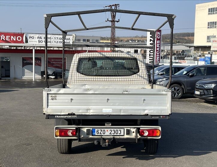 Volkswagen Transporter Valník 2,5 l 96 kw