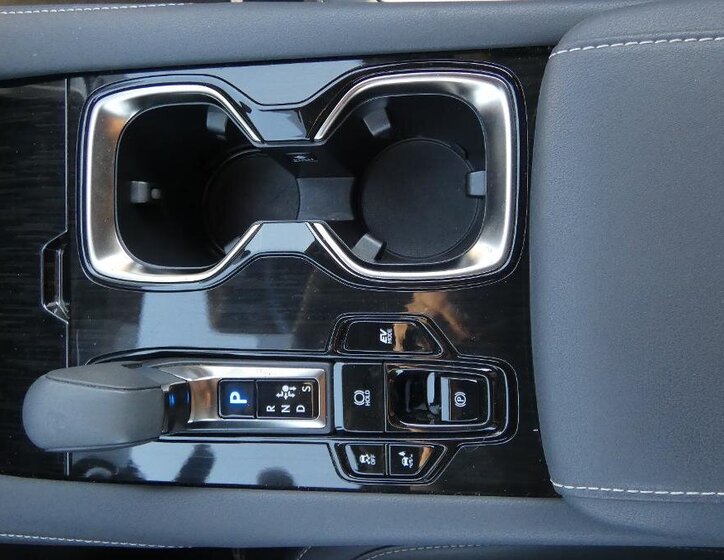 Lexus RX 350h SUV / Terénní 2,5 l 140 kw