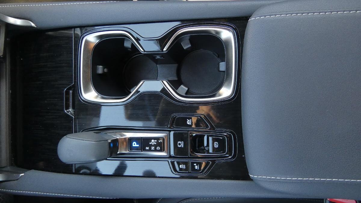 Lexus RX 350h SUV / Terénní 2,5 l 140 kw