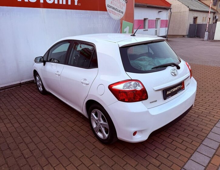 Toyota Auris Hatchback 1,6 l 97 kw