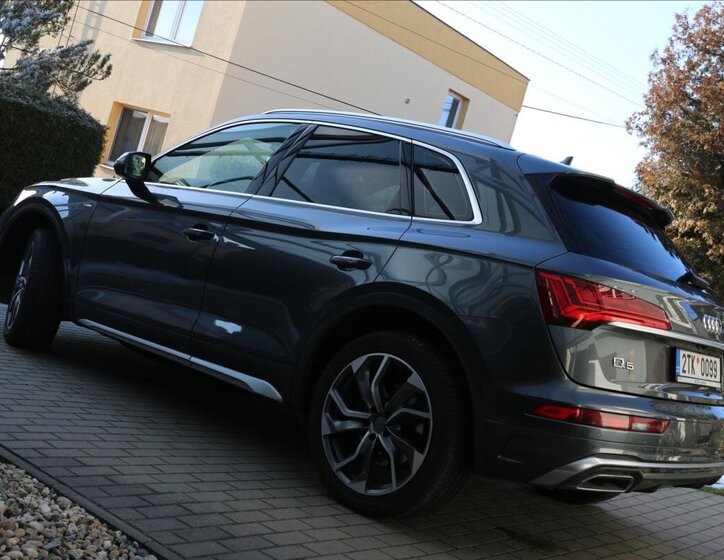 Audi Q5 SUV 2,0 l 150 kw