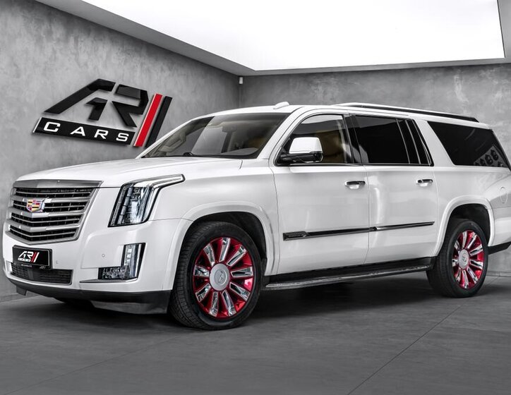 Cadillac Escalade SUV / Terénní 6,2 l 313 kw