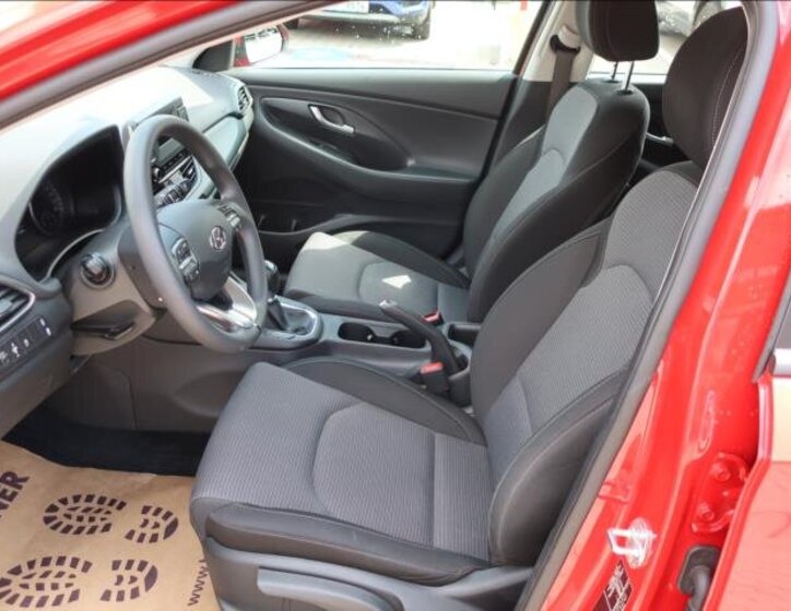 Hyundai i30 Kombi 998,0 88 kw