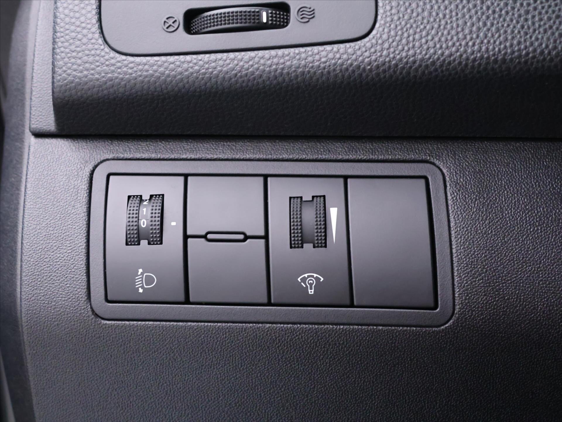 Hyundai ix20 MPV 1,4 l 66 kw