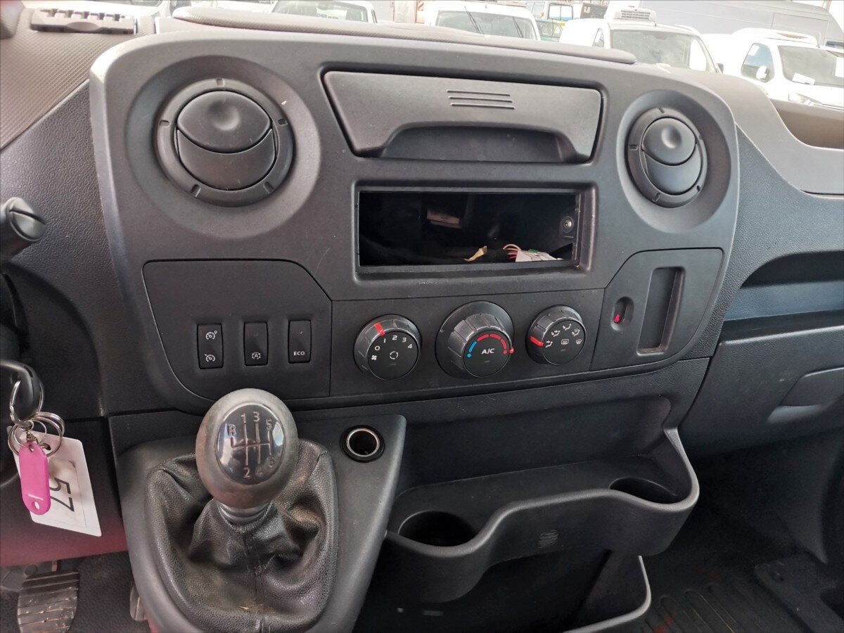 Renault Master Valník 2,3 l 125 kw