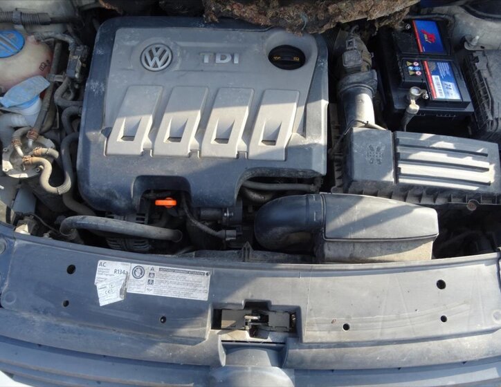 Volkswagen Touran Kombi 1,6 l 77 kw