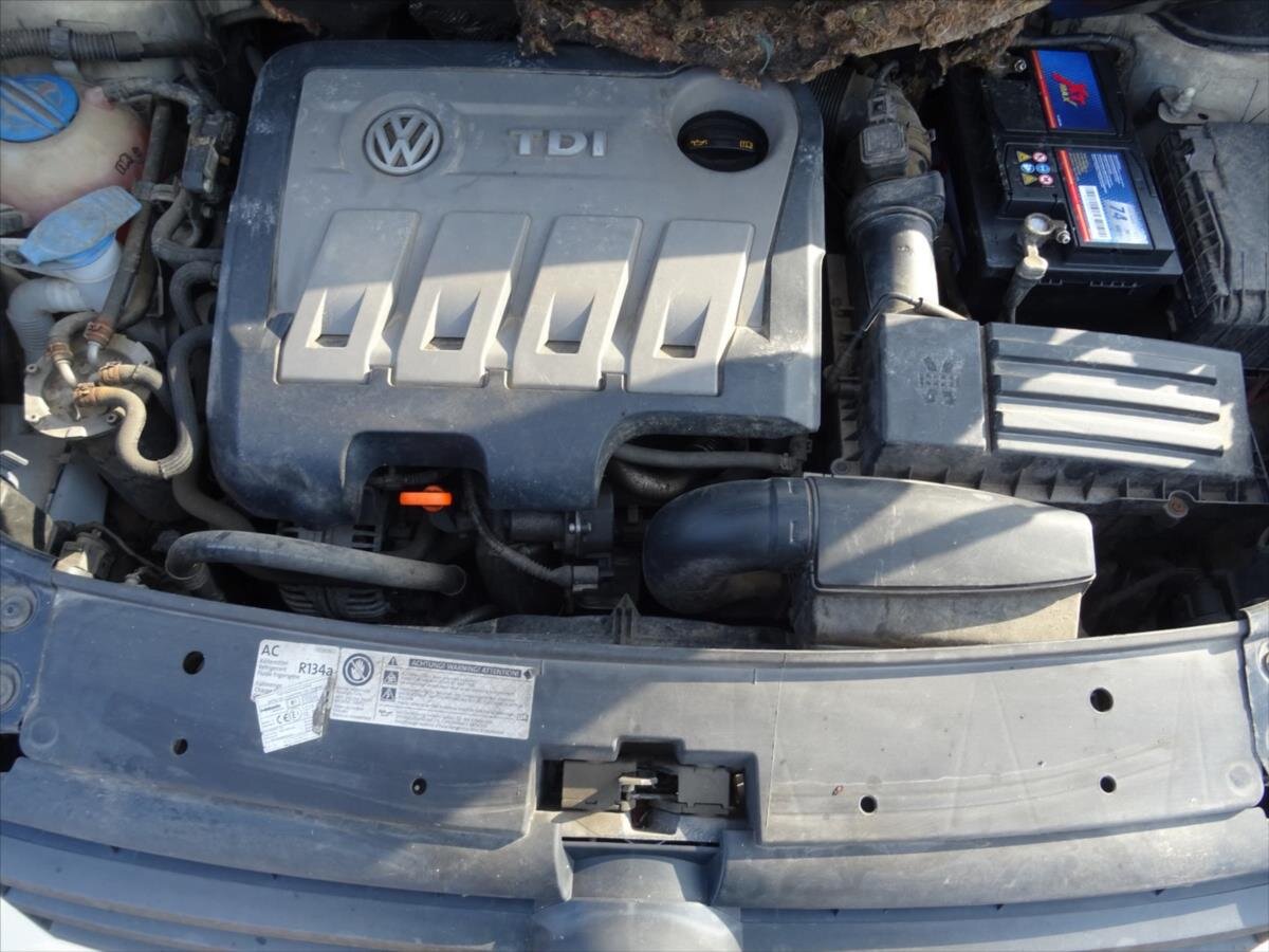 Volkswagen Touran Kombi 1,6 l 77 kw