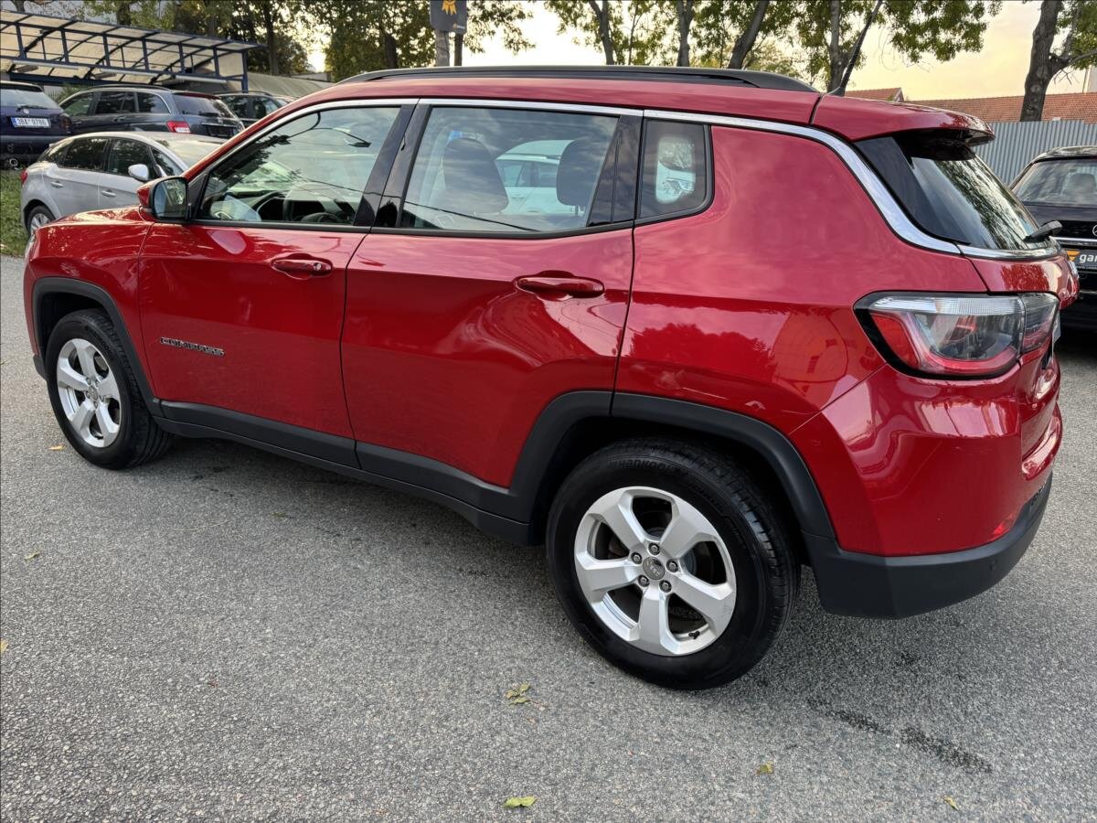 Jeep Compass SUV / Terénní 1,4 l 103 kw