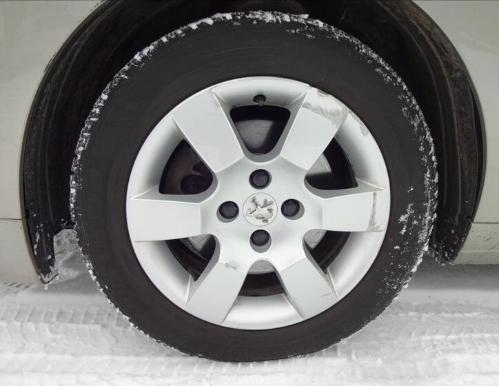 Peugeot 5008 MPV 1,6 l 115 kw