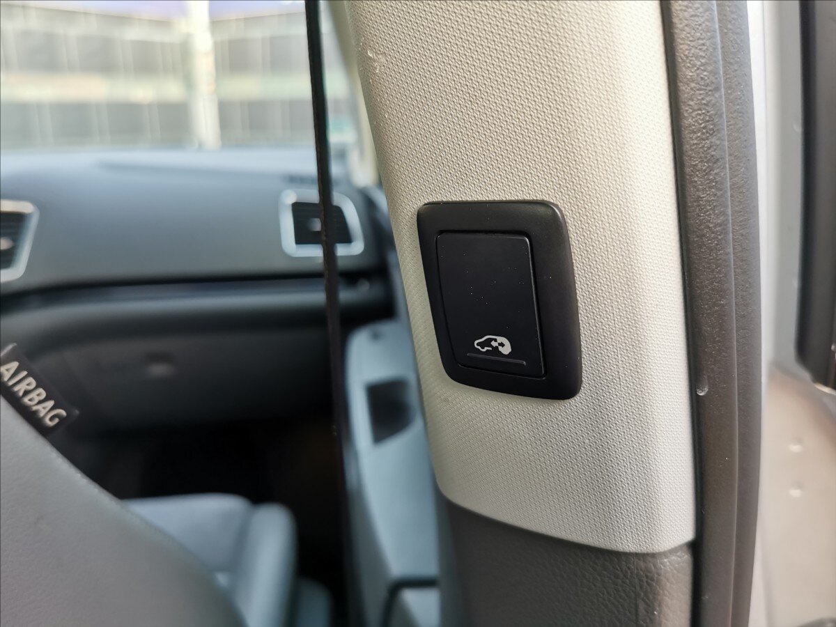 Volkswagen Sharan MPV 2,0 l 110 kw