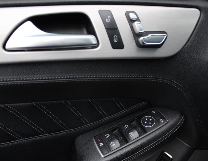 Mercedes-Benz GLS 29