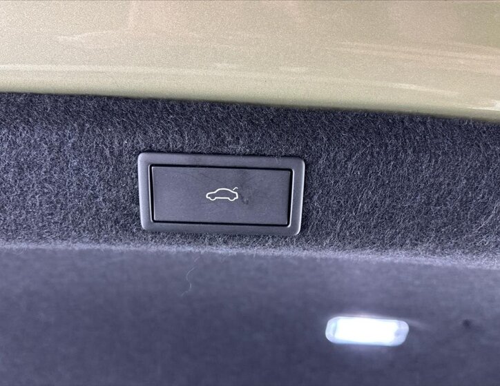 Škoda Superb Liftback 2,0 l 110 kw