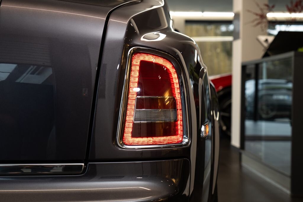 Rolls-Royce Phantom Sedan 6,7 l 338 kw