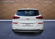 Hyundai Tucson 4