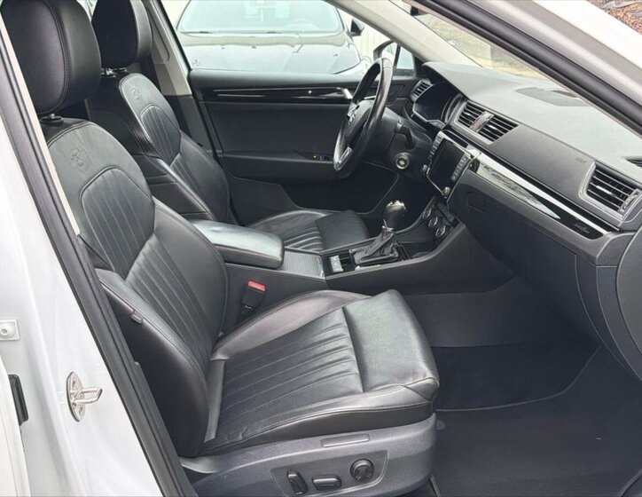 Škoda Superb Sedan 2,0 l 140 kw