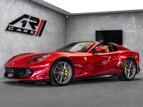 Ferrari 812