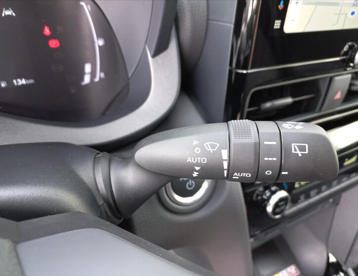 Toyota Yaris Cross CUV 1,5 l 68 kw