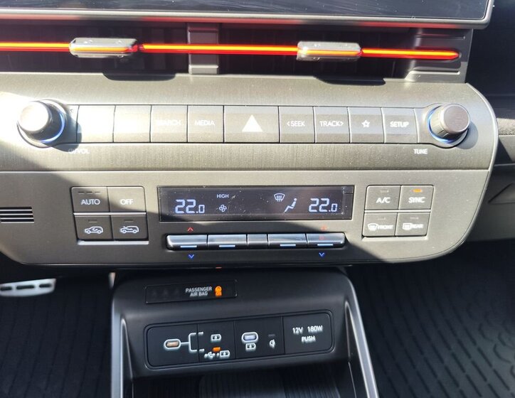 Hyundai Kona SUV / Terénní 1,6 l 145 kw