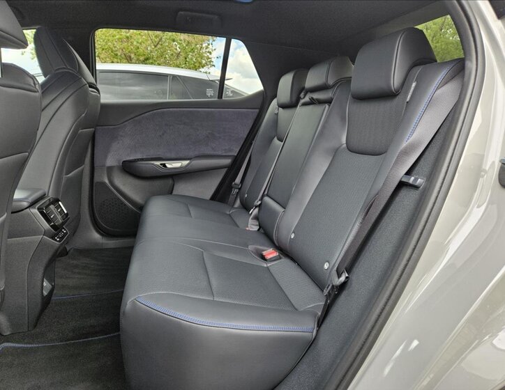 Lexus RZ 450e Kombi 0,0 301 kw