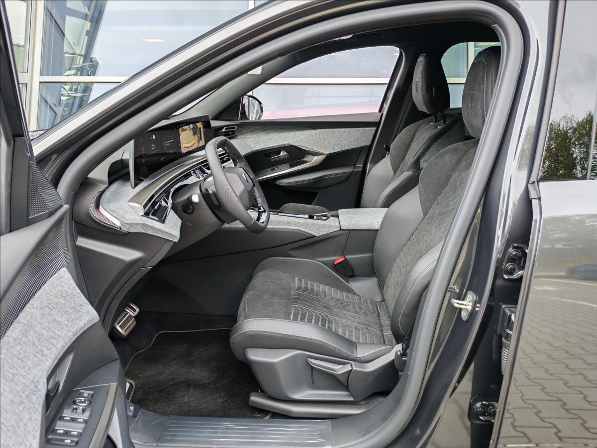 Peugeot 5008 SUV / Terénní 1,2 l 107 kw