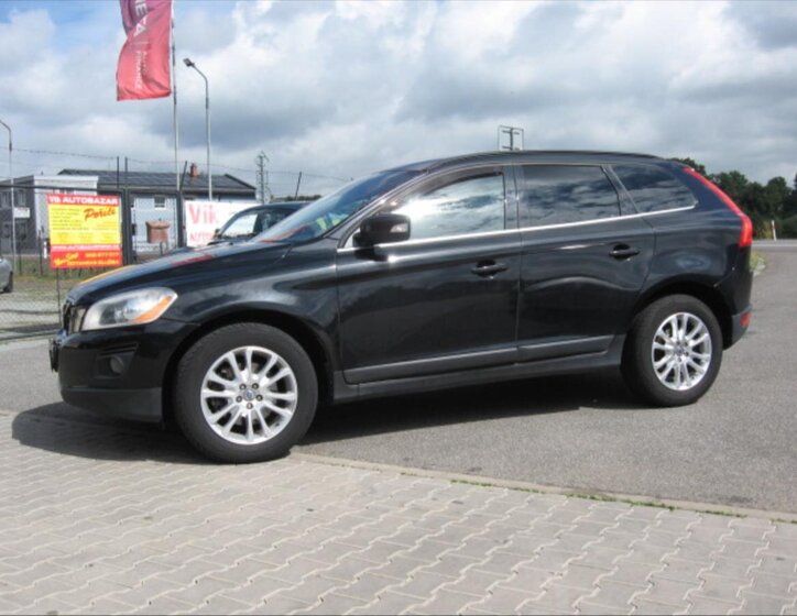 Volvo XC60 Kombi 2,4 l 120 kw