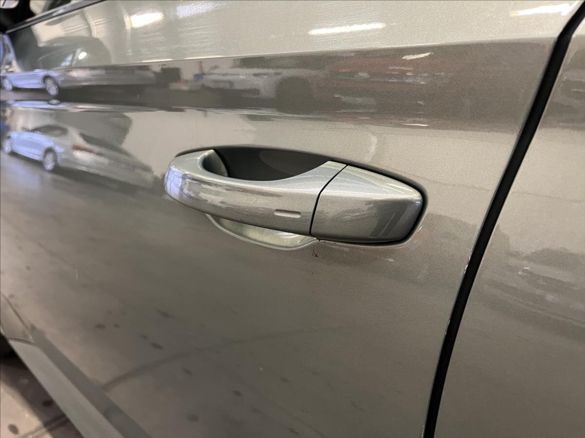 Škoda Superb Kombi 2,0 l 110 kw