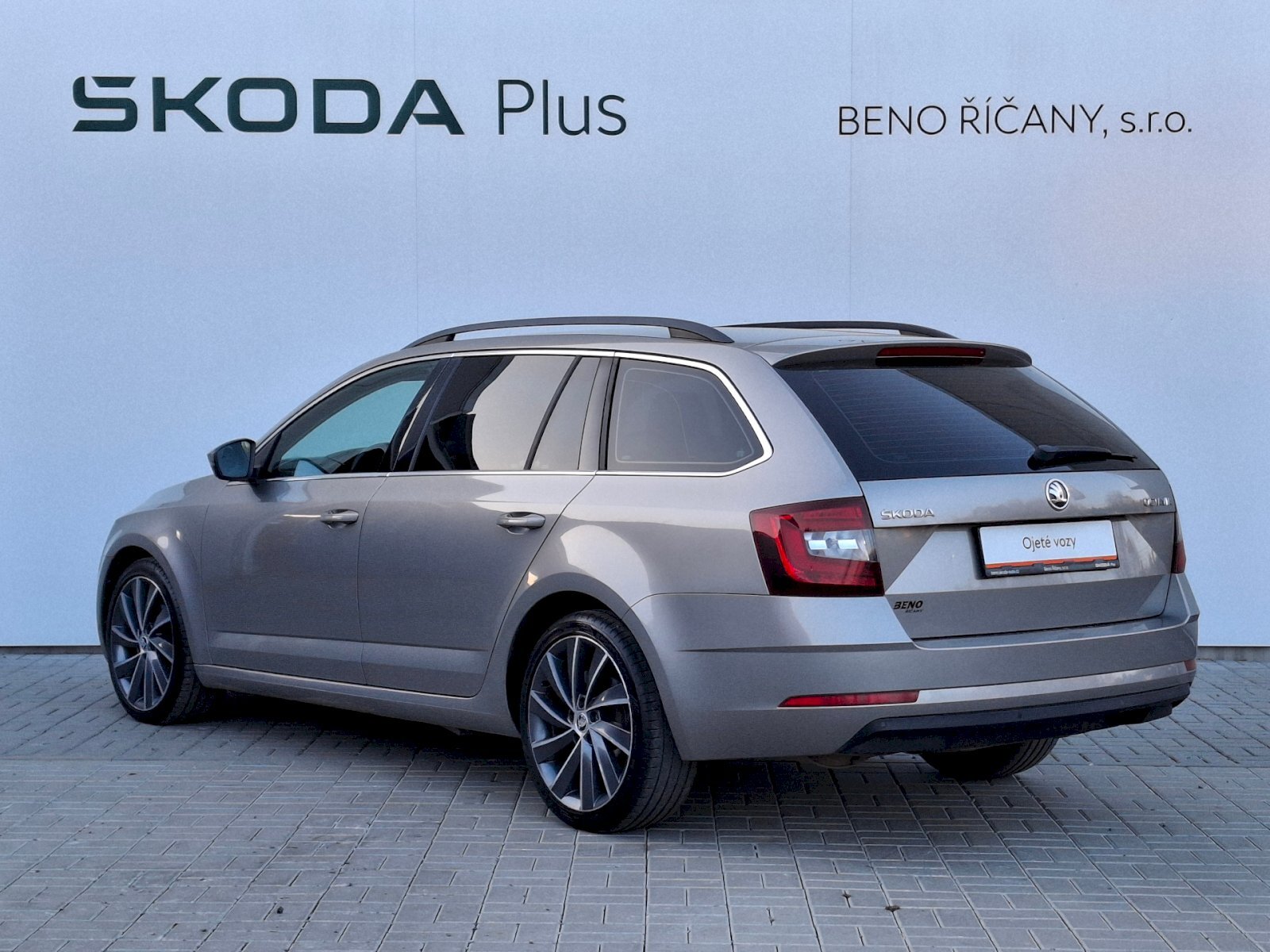 Škoda Octavia Kombi 2,0 l 110 kw