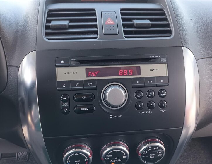 Suzuki SX4 Hatchback 1,6 l 79 kw