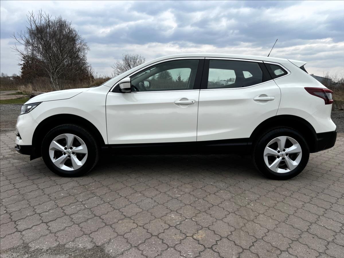 Nissan Qashqai SUV / Terénní 1,3 l 103 kw