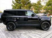 Land Rover Defender 9