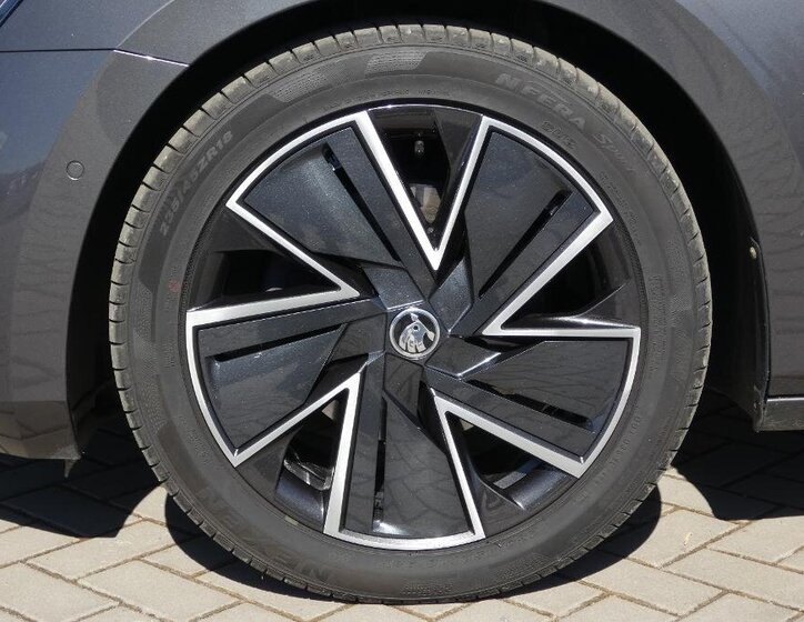 Škoda Superb Liftback 2,0 l 147 kw