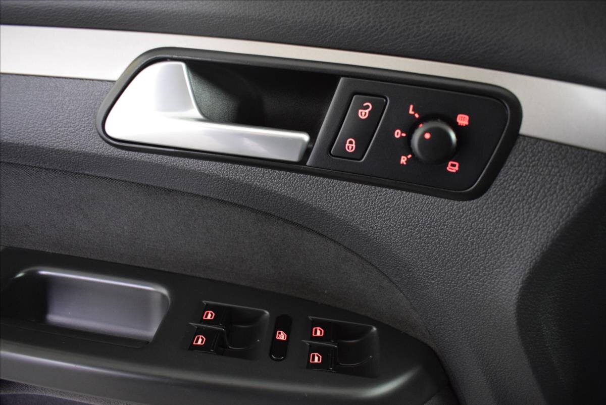 Volkswagen Touran MPV 1,4 l 103 kw