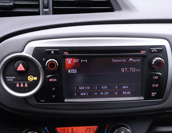 Toyota Yaris Hatchback 998,0 51 kw