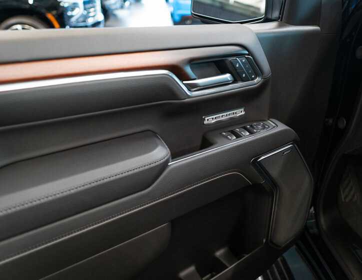 GMC Sierra Pick-up 6,2 l 313 kw