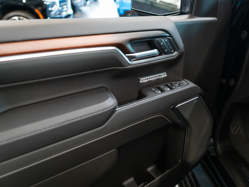 GMC Sierra Pick-up 6,2 l 313 kw