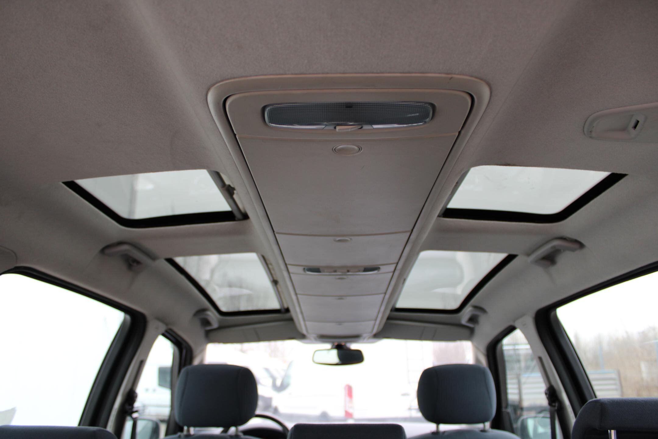 Ford Galaxy Kombi 1,8 l 92 kw