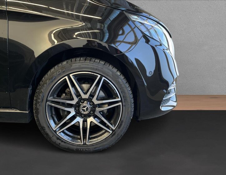 Mercedes-Benz Třídy V 28