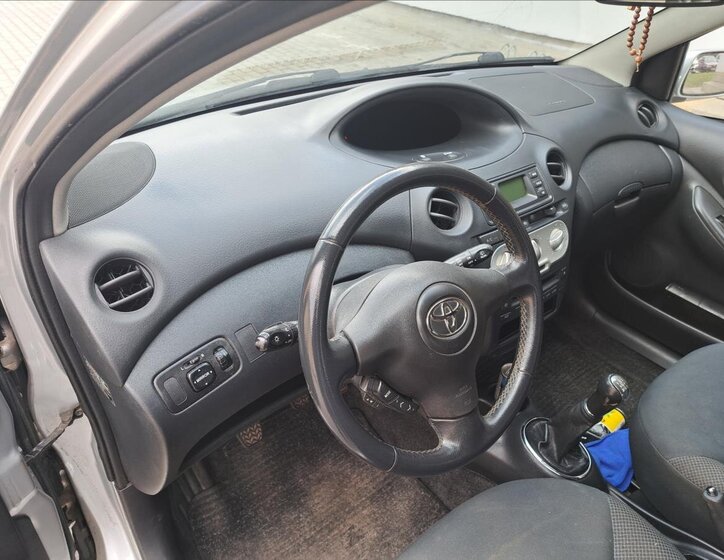 Toyota Yaris Hatchback 1,4 l 55 kw