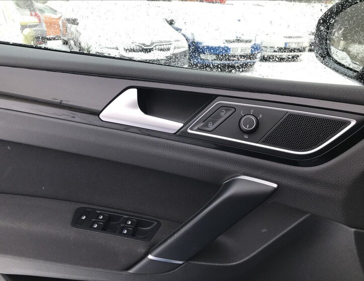 Volkswagen Golf Sportsvan 7