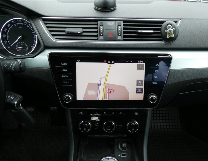 Škoda Superb Kombi 1,6 l 88 kw