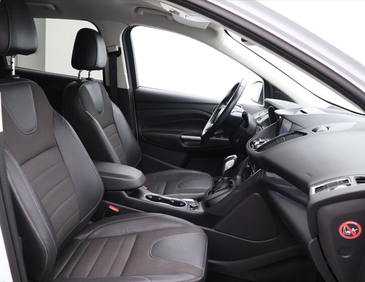 Ford Kuga SUV / Terénní 2,0 l 132 kw