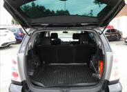 Toyota Corolla Verso 9