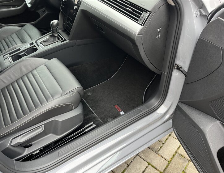 Volkswagen Passat Kombi 2,0 l 110 kw