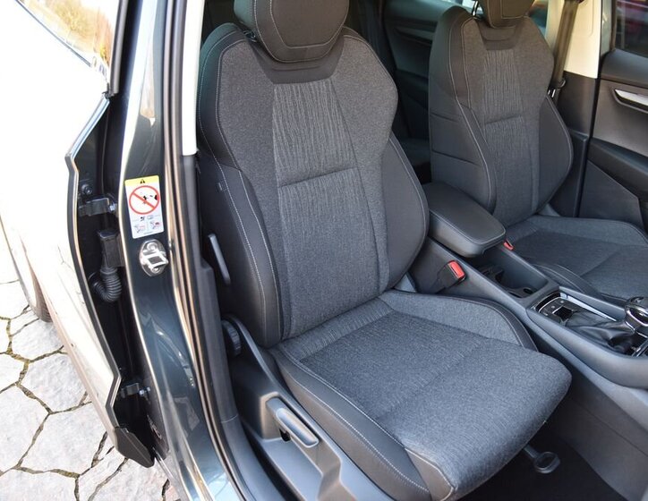 Škoda Karoq SUV / Terénní 1,5 l 110 kw