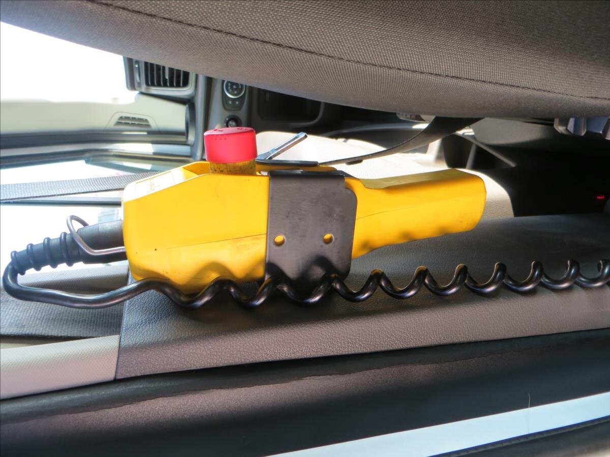 Ford Transit Sklápěč 2,0 l 125 kw